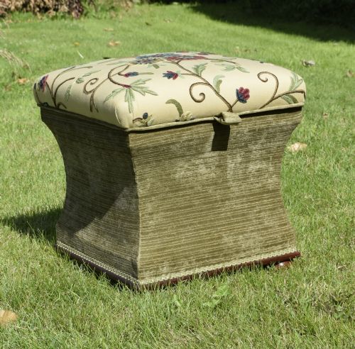 VICTORIAN OTTOMAN WORK BOX - ADDITIONAL PHOTO 4