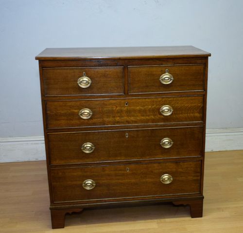 GEORGIAN PERIOD OAK CHEST OF DRAWERS - ADDITIONAL PHOTO 4
