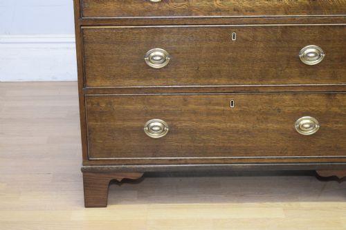 GEORGIAN PERIOD OAK CHEST OF DRAWERS - ADDITIONAL PHOTO 7