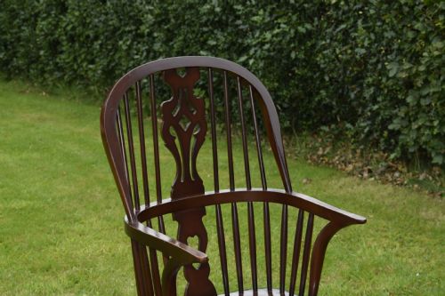 EARLY 20TH CENTURY WINDSOR ARMCHAIR - ADDITIONAL PHOTO 2