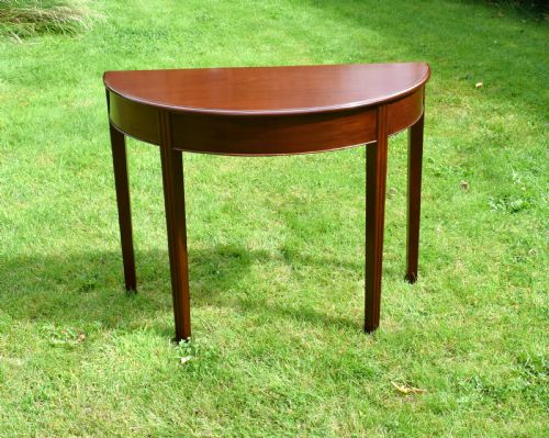 georgian mahogany demi lune table - CATEGORY: ANTIQUE TABLES - DATED GEORGIAN