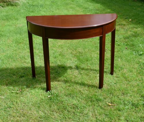 GEORGIAN MAHOGANY DEMI LUNE TABLE - ADDITIONAL PHOTO 1