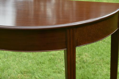 GEORGIAN MAHOGANY DEMI LUNE TABLE - ADDITIONAL PHOTO 5
