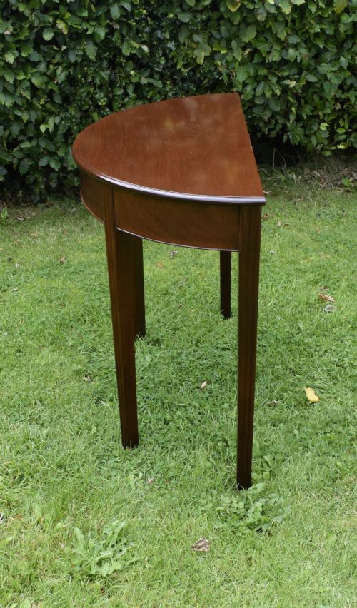 GEORGIAN MAHOGANY DEMI LUNE TABLE - ADDITIONAL PHOTO 15