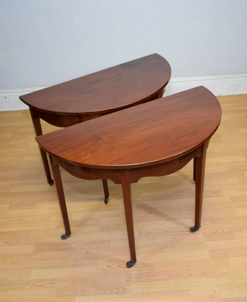 PAIR OF GEORGIAN CONSOLES TABLES DEMI LUNE - ADDITIONAL PHOTO 6
