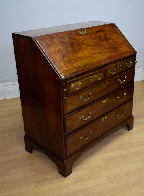 GEORGIAN WALNUT BUREAU - ADDITIONAL PHOTO 4