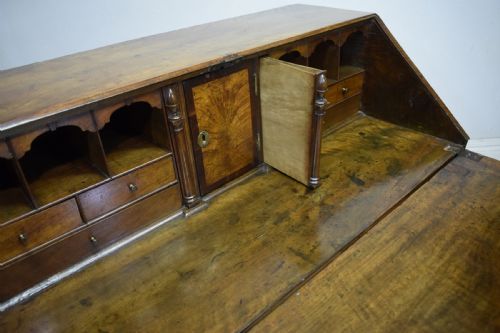 GEORGIAN WALNUT BUREAU - ADDITIONAL PHOTO 22