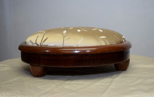 VICTORIAN WALNUT FOOT STOOL - ADDITIONAL PHOTO 4