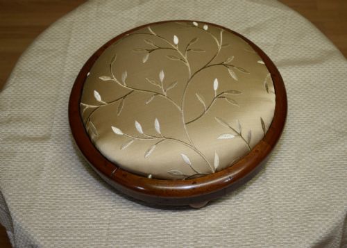 VICTORIAN WALNUT FOOT STOOL - ADDITIONAL PHOTO 10