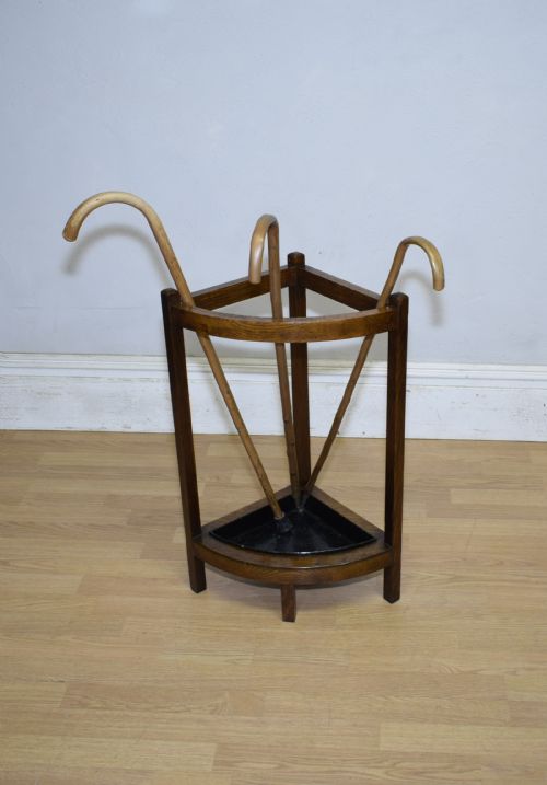 ARTS CRAFTS CORNER STICK STAND