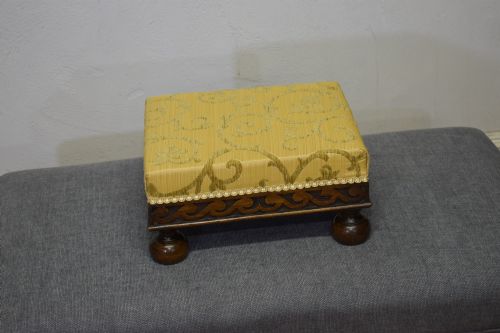 ANTIQUE OAK FOOT STOOL - ADDITIONAL PHOTO 3