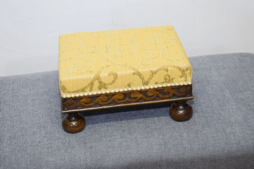 ANTIQUE OAK FOOT STOOL - ADDITIONAL PHOTO 4