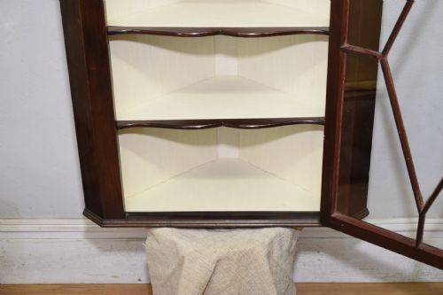 DISPLAY CORNER CUPBOARD GLAZED - ADDITIONAL PHOTO 12