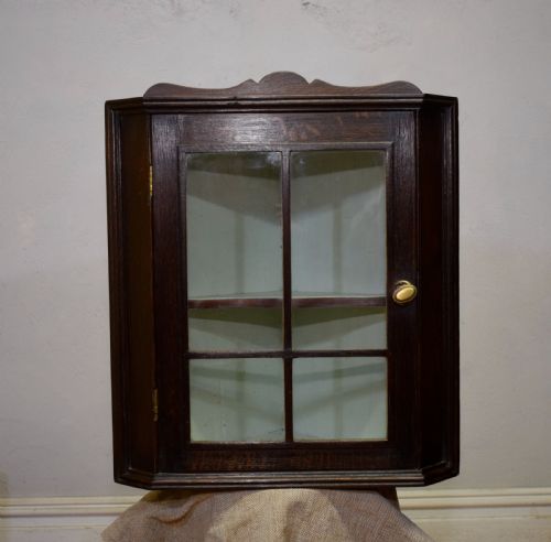 GLAZED OAK CORNER CUPBOARD - ADDITIONAL PHOTO 3