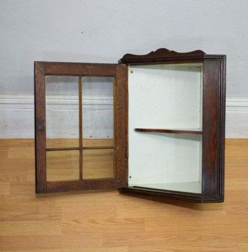GLAZED OAK CORNER CUPBOARD - ADDITIONAL PHOTO 11