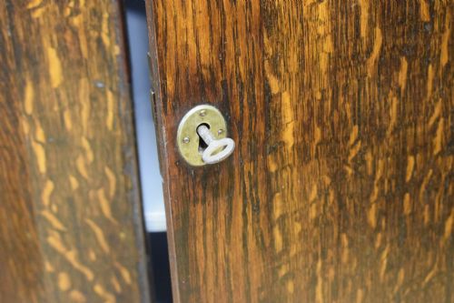 GEORGIAN OAK HANGING CORNER CUPBOARD - ADDITIONAL PHOTO 7