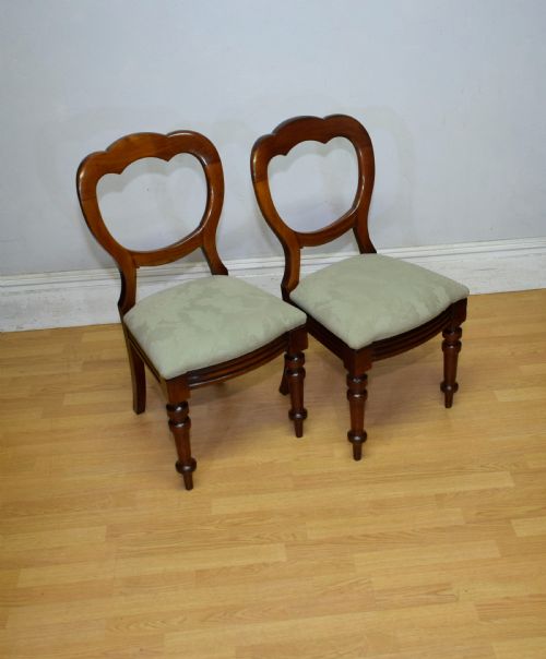 VICTORIAN PAIR OF CROWN BACK CHAIRS - ADDITIONAL PHOTO 9