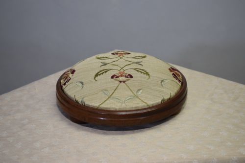 EARLY 20TH CENTURY FOOT STOOL - ADDITIONAL PHOTO 2