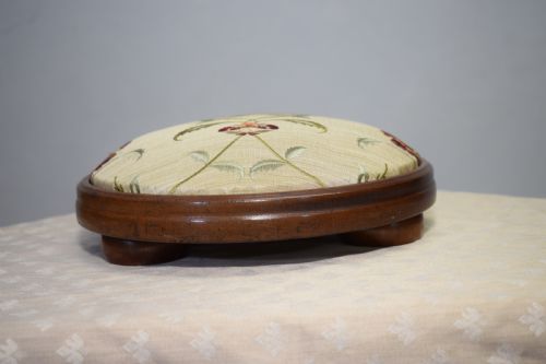 EARLY 20TH CENTURY FOOT STOOL - ADDITIONAL PHOTO 6