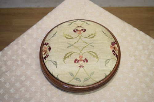EARLY 20TH CENTURY FOOT STOOL - ADDITIONAL PHOTO 7