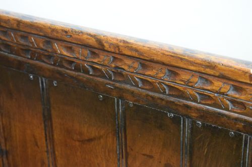 CARVED OAK BOX SETTLE - ADDITIONAL PHOTO 10