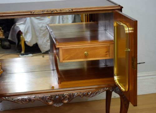 EARLY 20TH CENTURY WALNUT COCKTAIL CABINET - ADDITIONAL PHOTO 18