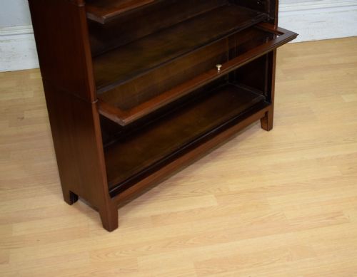 EARLY 20TH CENTURY MAHOGANY BOOKCASE - ADDITIONAL PHOTO 5