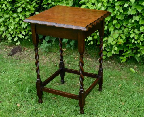 OAK BARLEY TWIST SIDE TABLE - ADDITIONAL PHOTO 2
