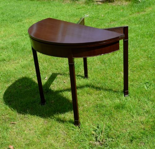 DEMI LUNE GAMES TABLE - ADDITIONAL PHOTO 13