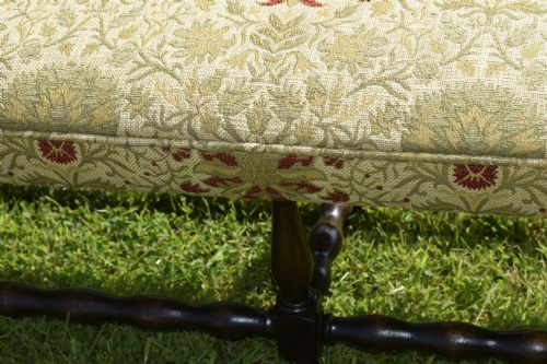 EARLY 20TH CENTURY WINDOW SEAT LARGE CENTRE STOOL - ADDITIONAL PHOTO 4