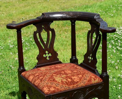 GEORGIAN CORNER CHAIR - ADDITIONAL PHOTO 1
