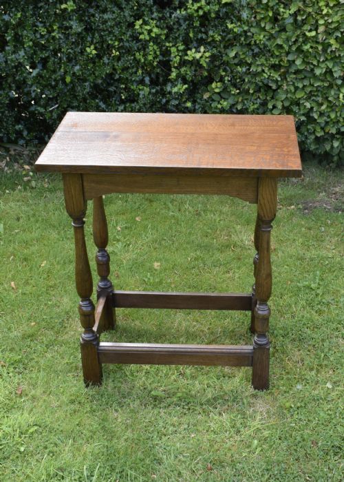 LARGE OAK LAMP TABLE - ADDITIONAL PHOTO 2