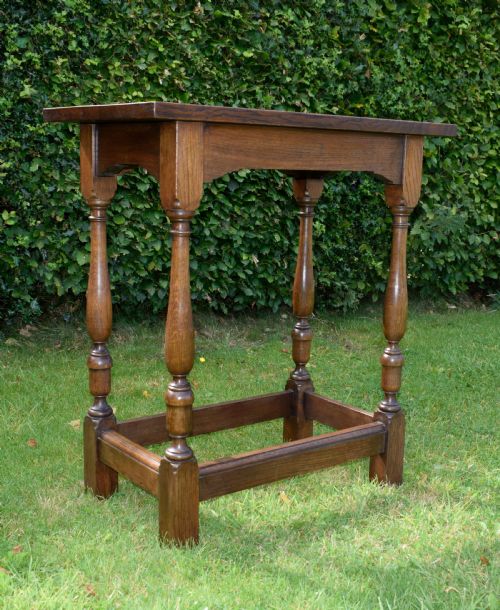 LARGE OAK LAMP TABLE - ADDITIONAL PHOTO 4