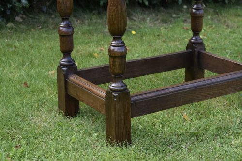 LARGE OAK LAMP TABLE - ADDITIONAL PHOTO 10