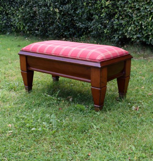 LARGE MAHOGANY CENTRE STOOL - ADDITIONAL PHOTO 3