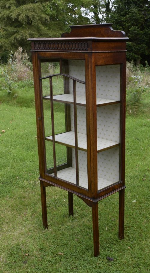 EARLY 20TH CENTURY OAK DISPLAY CABINET - ADDITIONAL PHOTO 14