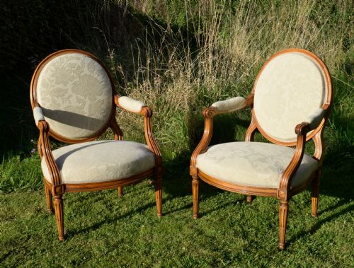 PAIR OF FRENCH FULLY UPHOLSTERED OPEN ARMCHAIRS - ADDITIONAL PHOTO 2