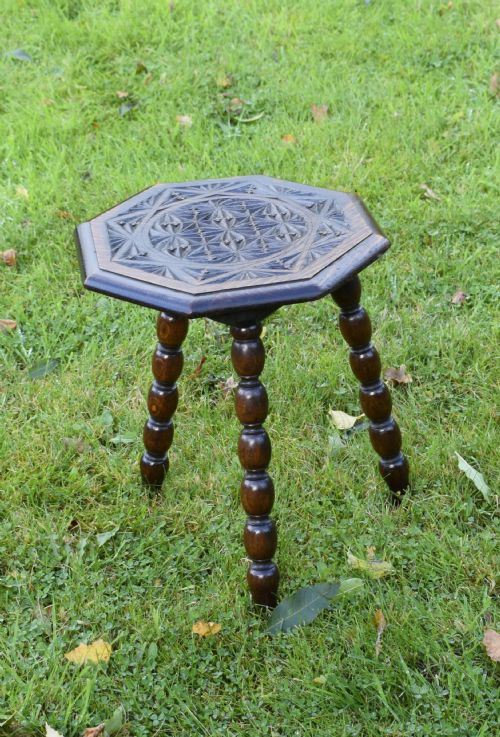 OCTAGONAL BOBBIN TURNED TABLE - ADDITIONAL PHOTO 4
