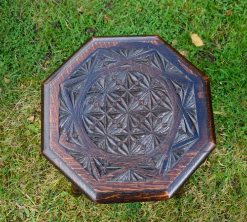OCTAGONAL BOBBIN TURNED TABLE - ADDITIONAL PHOTO 6
