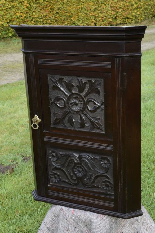 LATE VICTORIAN PINE CORNER CUPBOARD - ADDITIONAL PHOTO 5