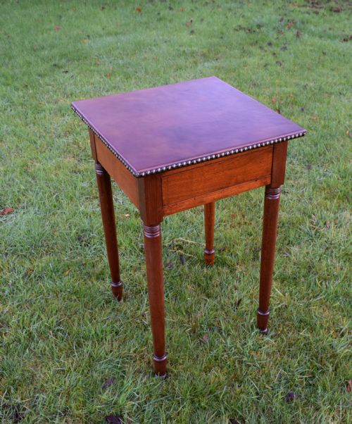 early 20th century lamp table - CATEGORY: ANTIQUE TABLES - DATED 1900