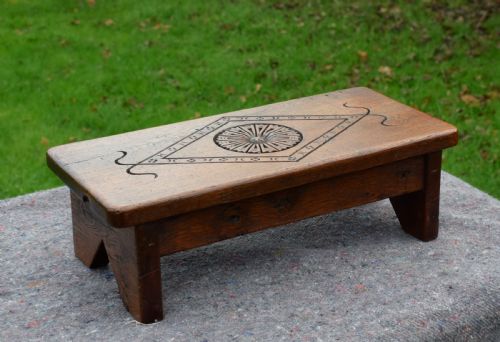 FOLKART CARVED OAK FOOTSTOOL - ADDITIONAL PHOTO 5