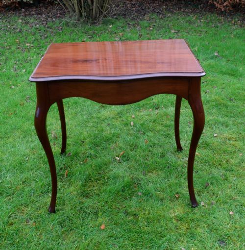 VICTORINA SERPENTINE CONSOLE TABLE - ADDITIONAL PHOTO 2