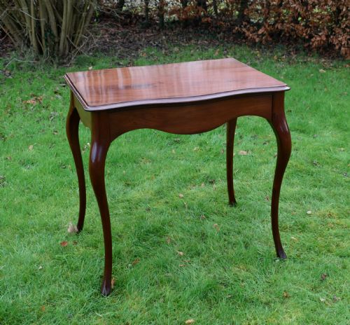 VICTORINA SERPENTINE CONSOLE TABLE - ADDITIONAL PHOTO 3