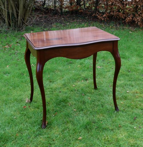 VICTORINA SERPENTINE CONSOLE TABLE - ADDITIONAL PHOTO 4
