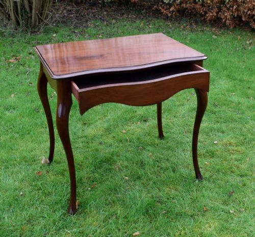 VICTORINA SERPENTINE CONSOLE TABLE - ADDITIONAL PHOTO 8