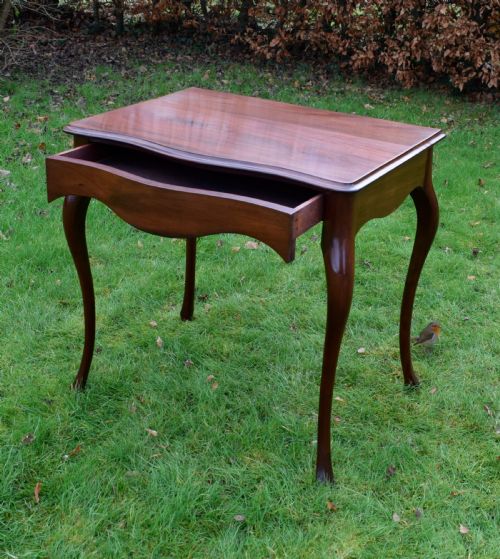 VICTORINA SERPENTINE CONSOLE TABLE - ADDITIONAL PHOTO 12