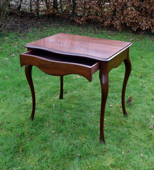 VICTORINA SERPENTINE CONSOLE TABLE - ADDITIONAL PHOTO 13