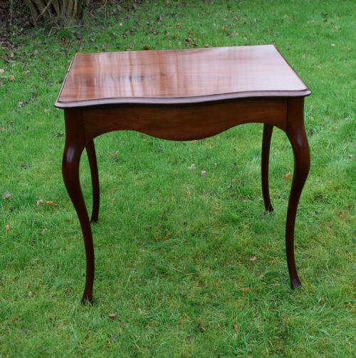 VICTORINA SERPENTINE CONSOLE TABLE - ADDITIONAL PHOTO 16