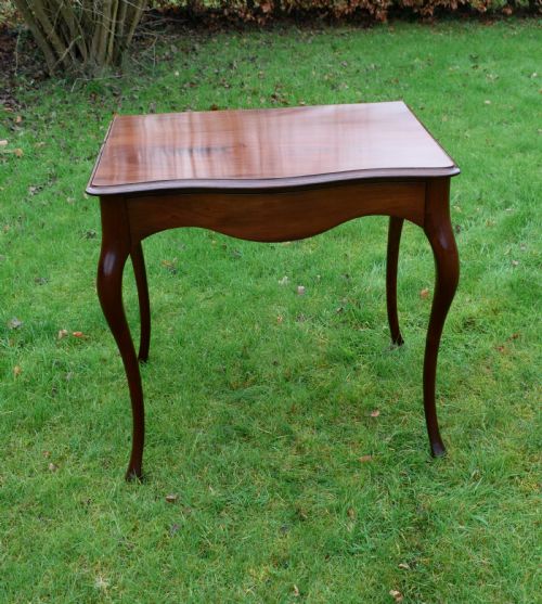 VICTORINA SERPENTINE CONSOLE TABLE - ADDITIONAL PHOTO 17